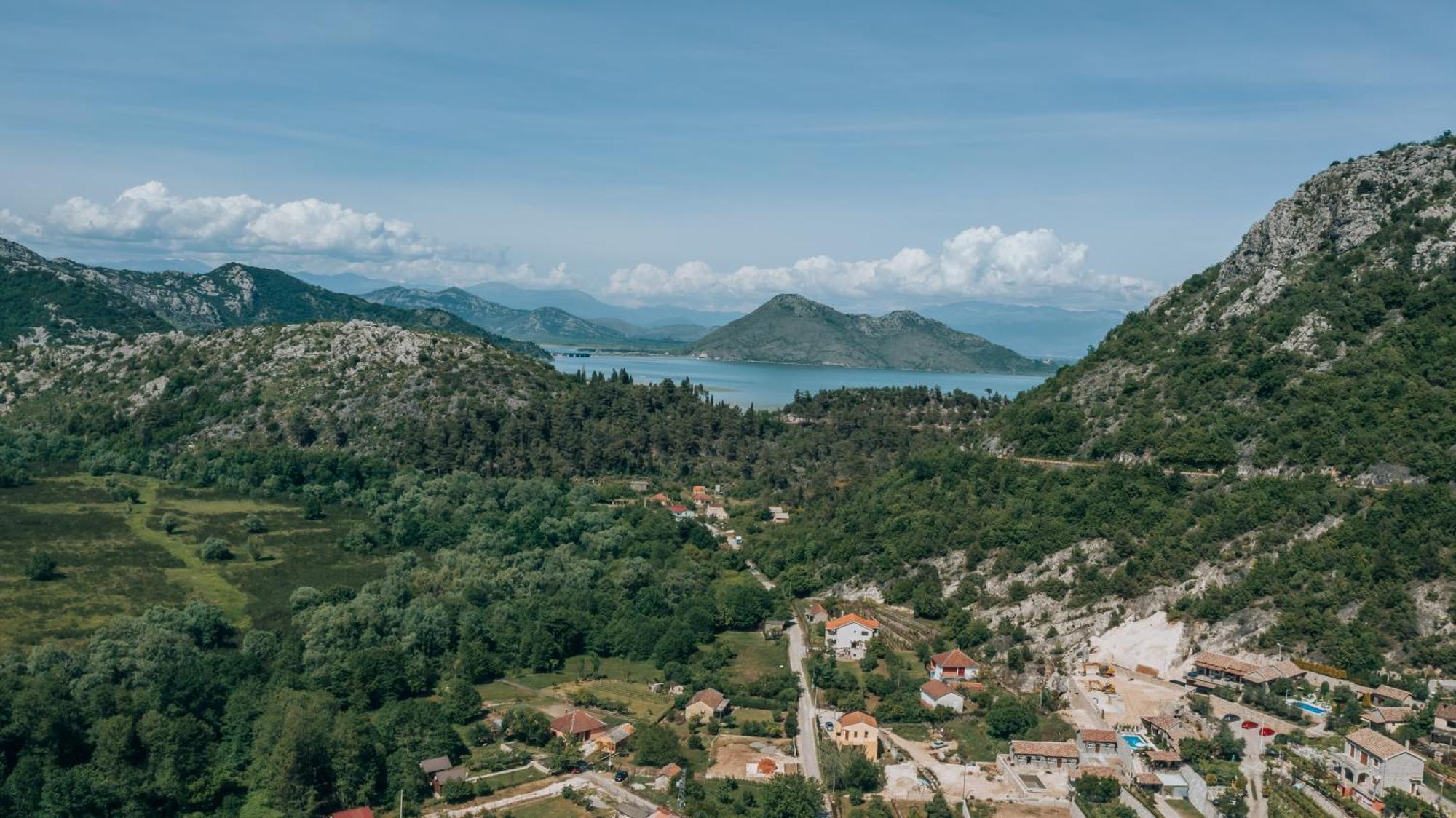 Ethno Lodge Ab Вирпазар Екстериор снимка