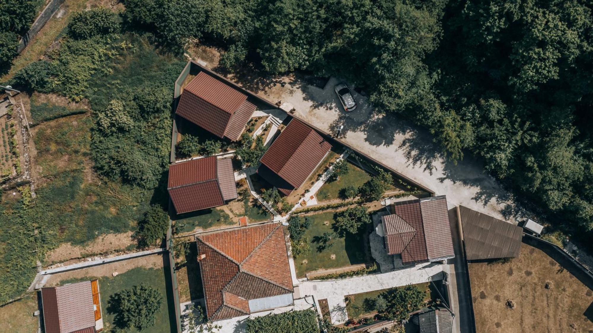 Ethno Lodge Ab Вирпазар Екстериор снимка