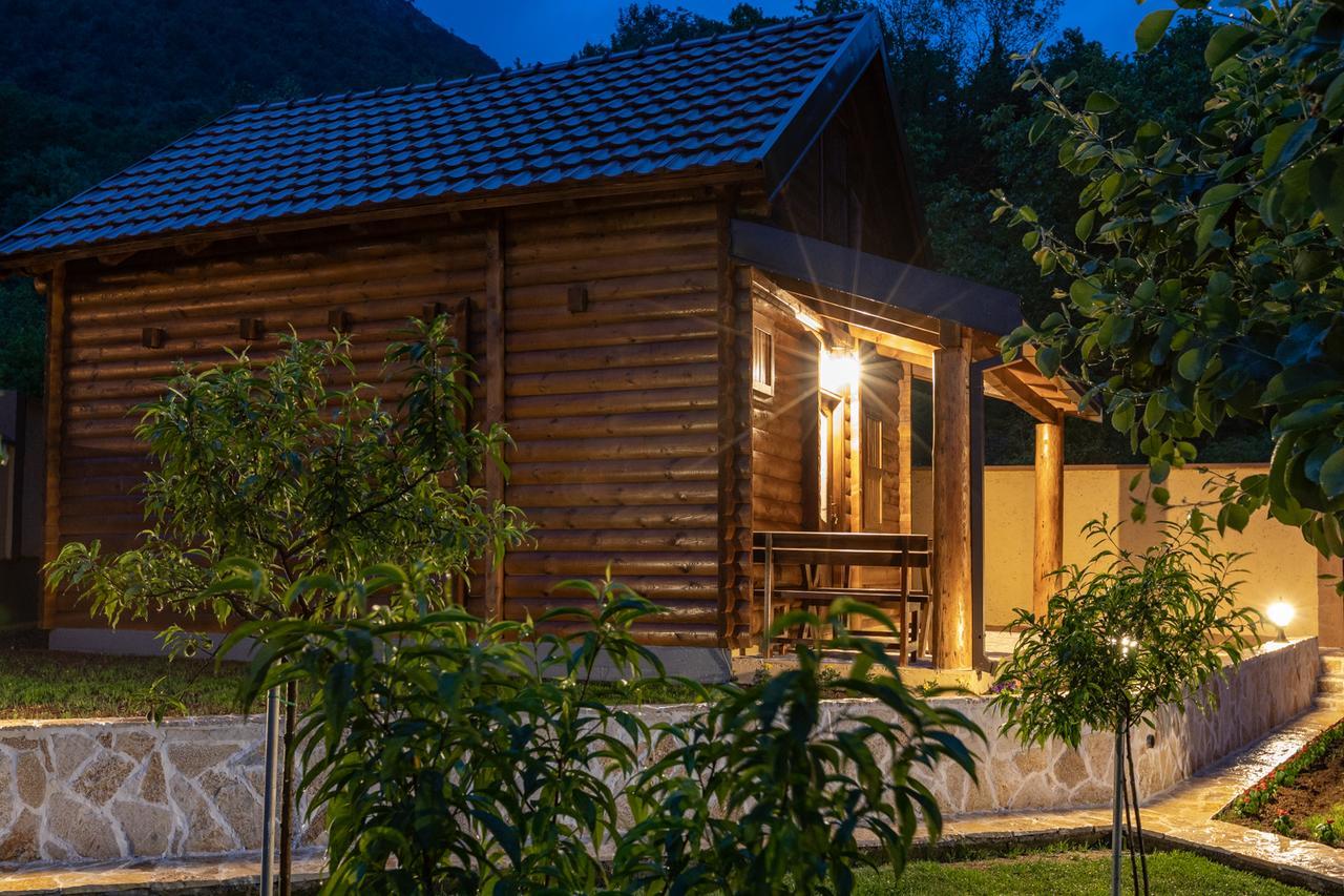 Ethno Lodge Ab Вирпазар Екстериор снимка