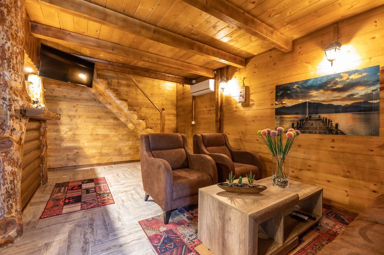 Ethno Lodge Ab Вирпазар Екстериор снимка