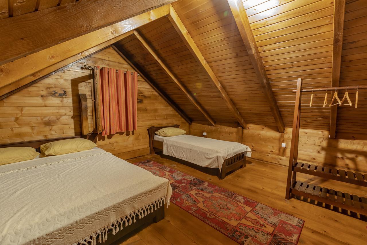Ethno Lodge Ab Вирпазар Екстериор снимка