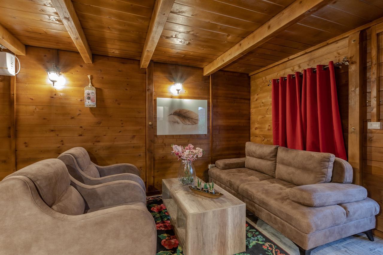 Ethno Lodge Ab Вирпазар Екстериор снимка