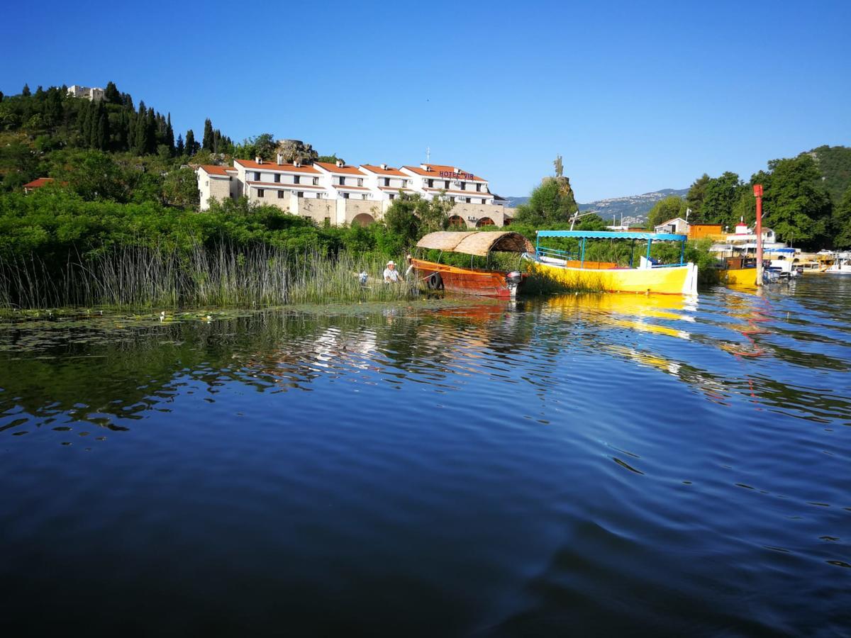 Ethno Lodge Ab Вирпазар Екстериор снимка