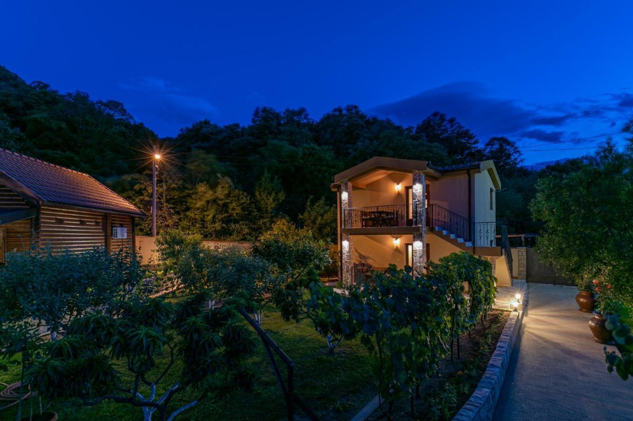 Ethno Lodge Ab Вирпазар Екстериор снимка