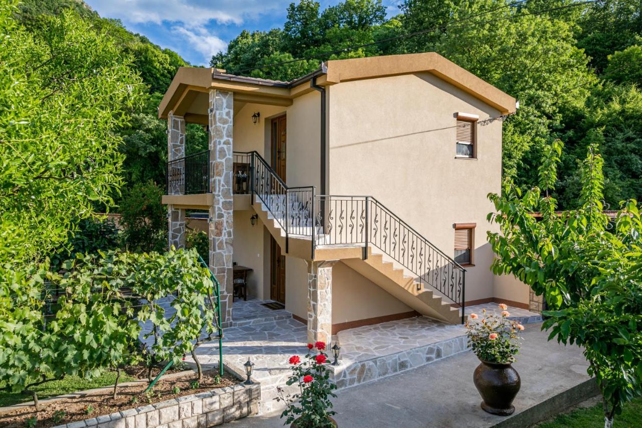 Ethno Lodge Ab Вирпазар Екстериор снимка