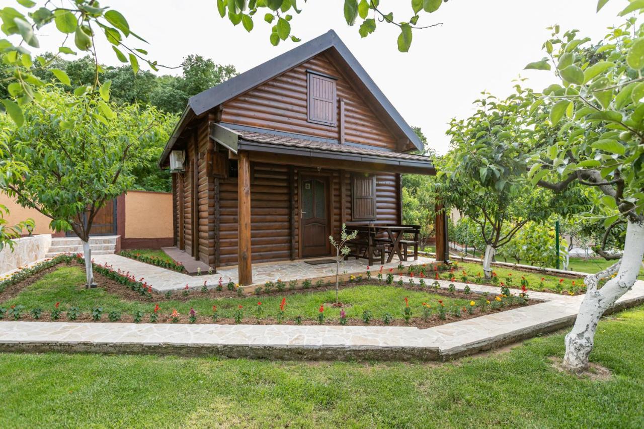 Ethno Lodge Ab Вирпазар Екстериор снимка